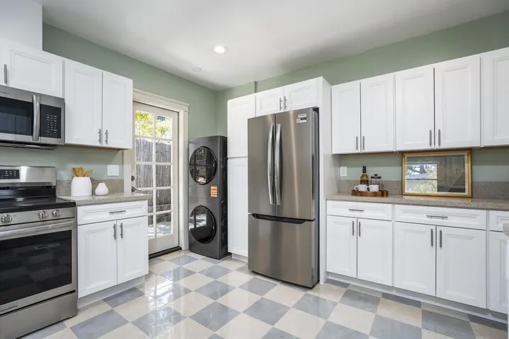 3696 98 Georgia, San Diego, California 92103
