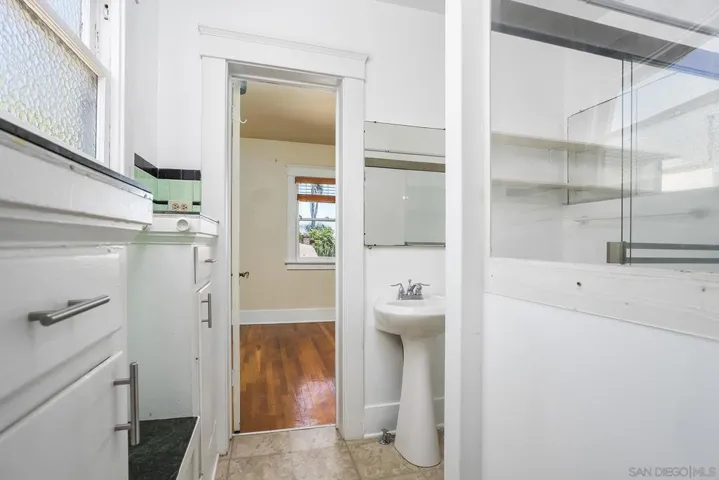 3696 98 Georgia, San Diego, California 92103