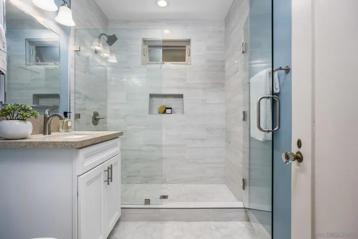 3696 98 Georgia, San Diego, California 92103