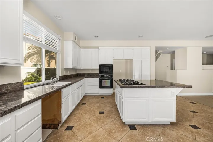 1536 Chestnut, Corona, California 92881