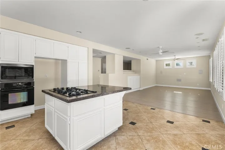 1536 Chestnut, Corona, California 92881