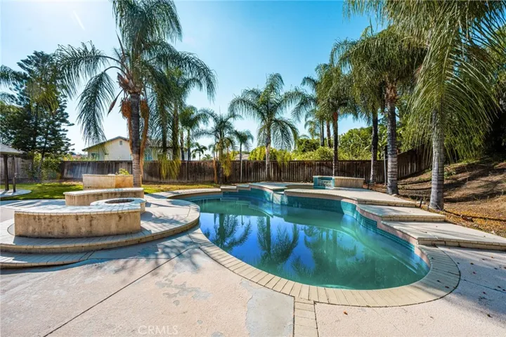1536 Chestnut, Corona, California 92881