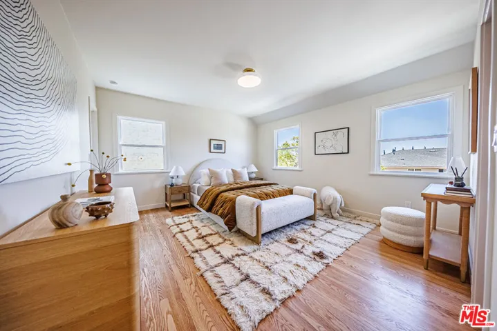 4325 Price Street, Los Angeles, California 90027