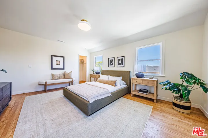 4325 Price Street, Los Angeles, California 90027