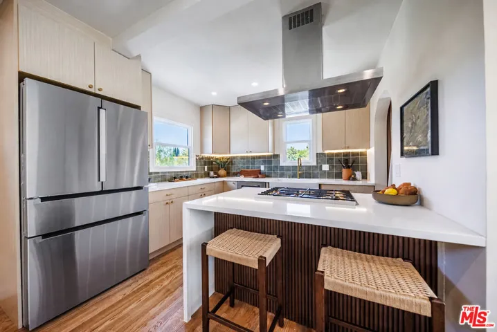 4325 Price Street, Los Angeles, California 90027