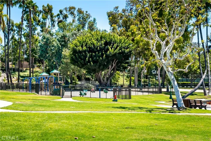 24722 Via Del Rio, Lake Forest, California 92630