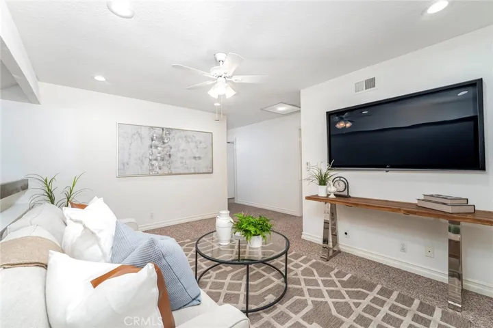 24722 Via Del Rio, Lake Forest, California 92630