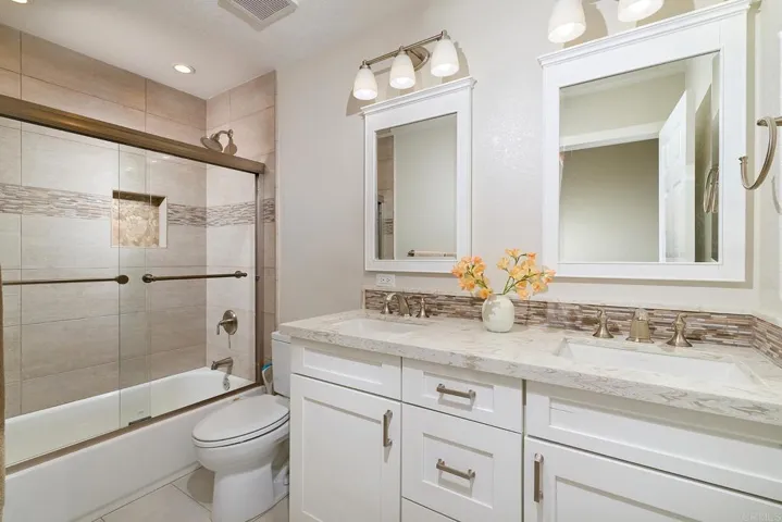 2360 Avenida Helecho, Carlsbad, California 92009