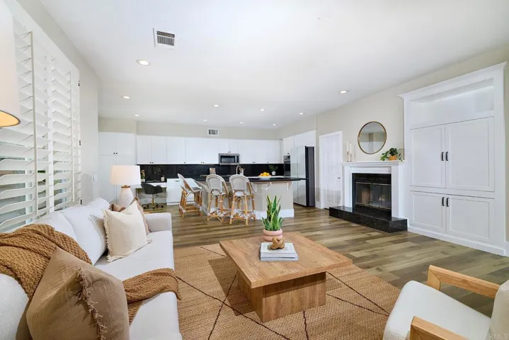 2360 Avenida Helecho, Carlsbad, California 92009
