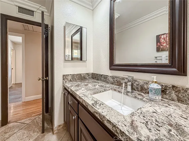 Hall bathroom #1