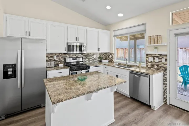 3373 Avocado Vista, Fallbrook, California 92028