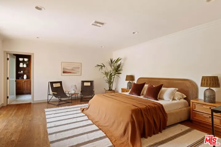 4941 Edgerton Avenue, Encino, California 91436