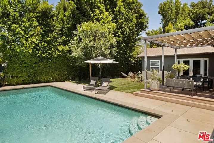 4941 Edgerton Avenue, Encino, California 91436