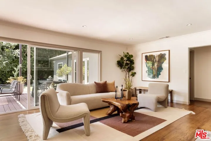 4941 Edgerton Avenue, Encino, California 91436