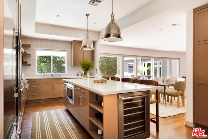 4941 Edgerton Avenue, Encino, California 91436