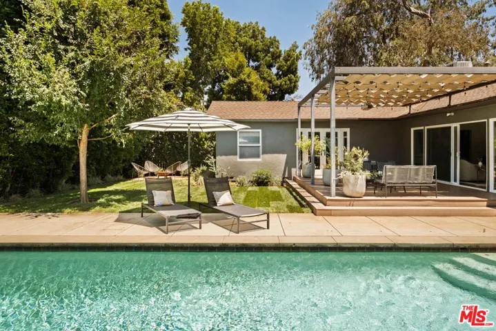 4941 Edgerton Avenue, Encino, California 91436