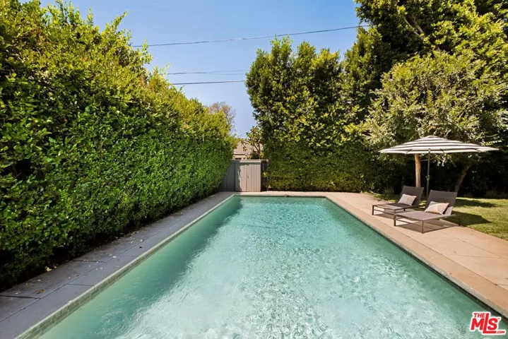 4941 Edgerton Avenue, Encino, California 91436