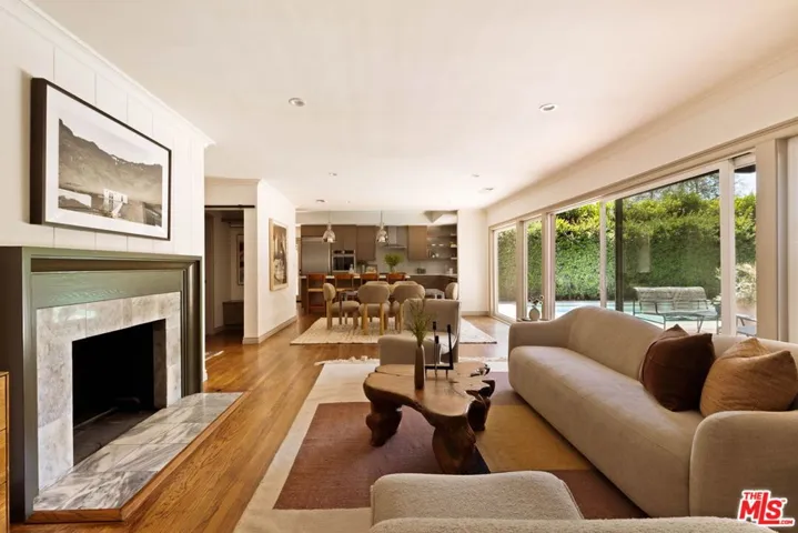 4941 Edgerton Avenue, Encino, California 91436