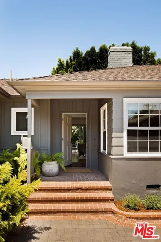 4941 Edgerton Avenue, Encino, California 91436