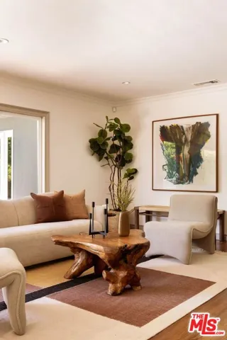 4941 Edgerton Avenue, Encino, California 91436