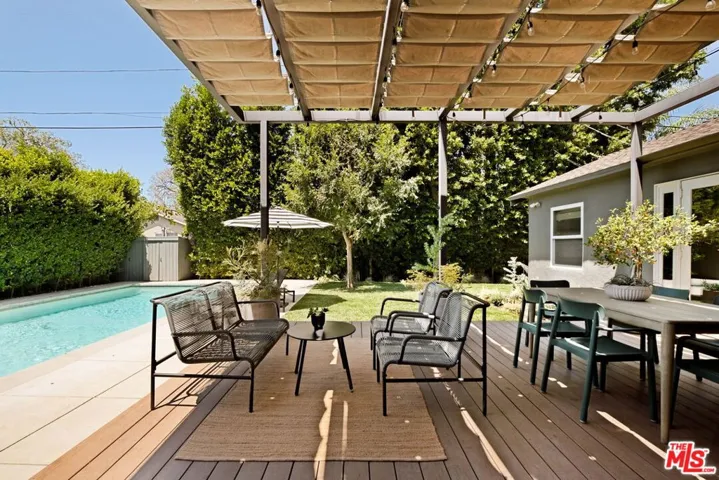 4941 Edgerton Avenue, Encino, California 91436