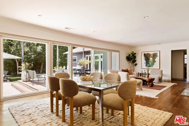 4941 Edgerton Avenue, Encino, California 91436