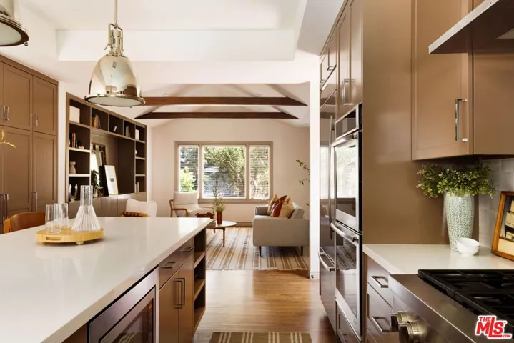 4941 Edgerton Avenue, Encino, California 91436