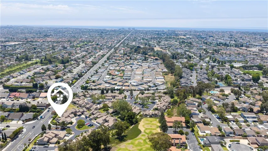 8488 Oakstone Circle, Huntington Beach, California 92646