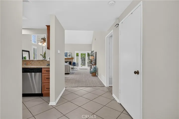 8488 Oakstone Circle, Huntington Beach, California 92646