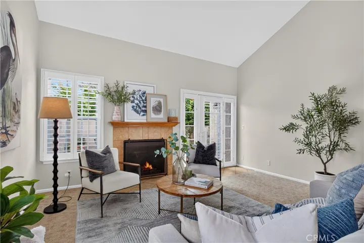 8488 Oakstone Circle, Huntington Beach, California 92646