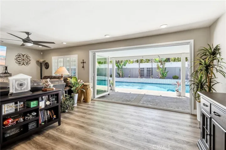 5011 Santa Fe, Yorba Linda, California 92886