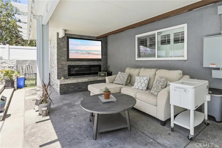 5011 Santa Fe, Yorba Linda, California 92886