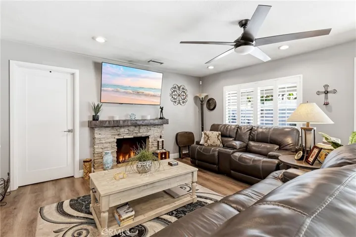 5011 Santa Fe, Yorba Linda, California 92886