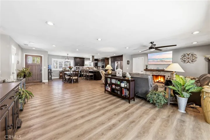 5011 Santa Fe, Yorba Linda, California 92886