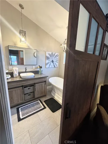 5011 Santa Fe, Yorba Linda, California 92886
