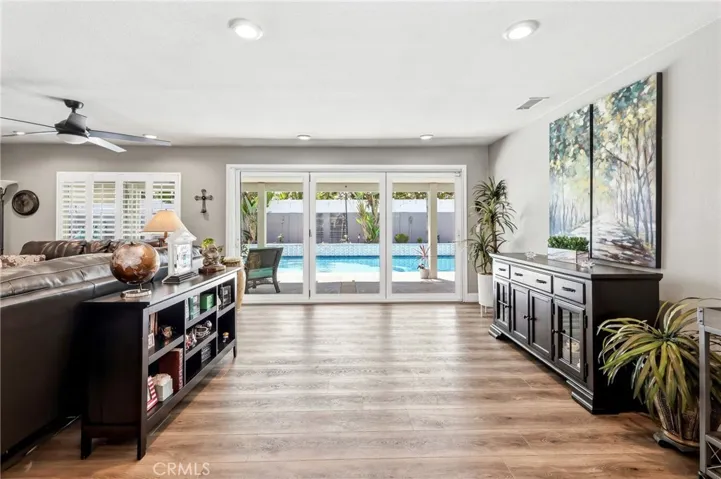 5011 Santa Fe, Yorba Linda, California 92886