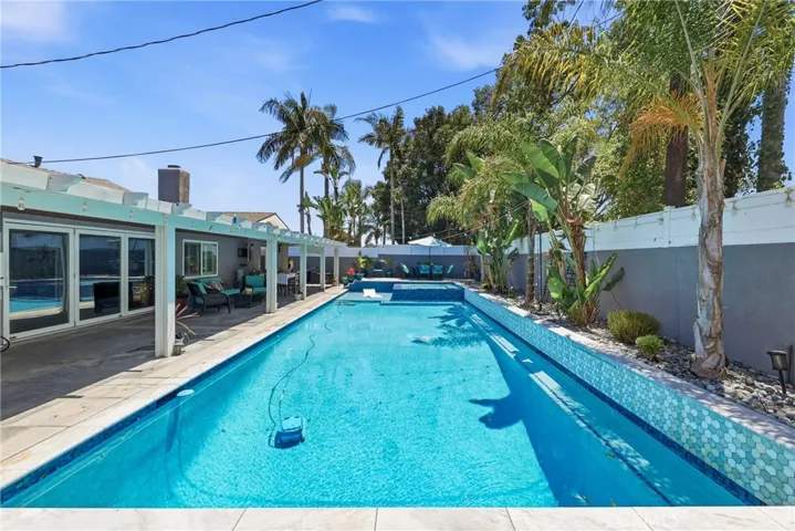 5011 Santa Fe, Yorba Linda, California 92886