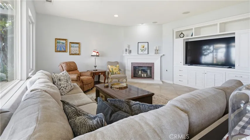 17076 First Light, Riverside, California 92503
