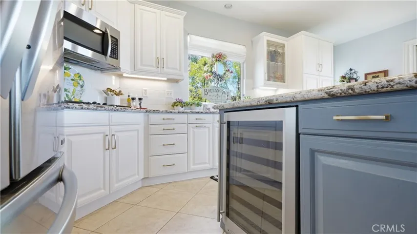 17076 First Light, Riverside, California 92503