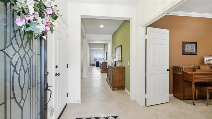 17076 First Light, Riverside, California 92503