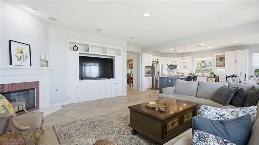 17076 First Light, Riverside, California 92503