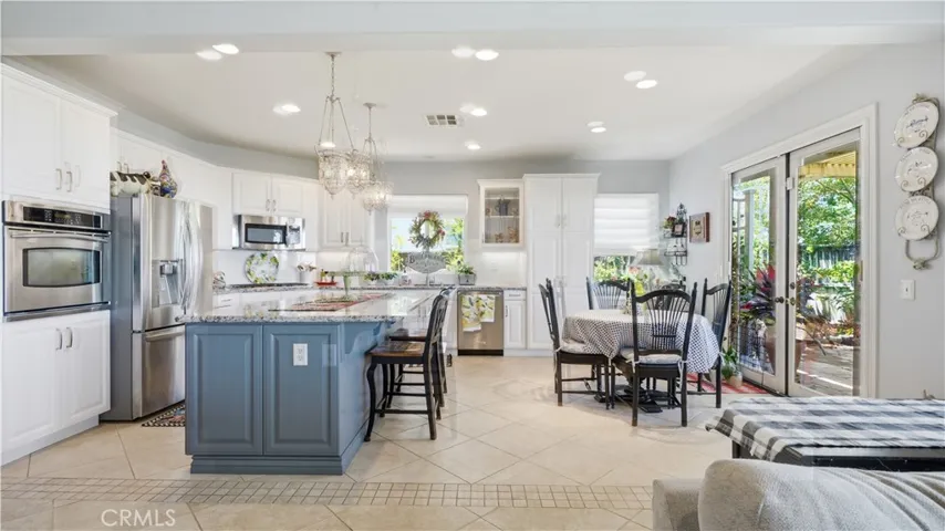 17076 First Light, Riverside, California 92503