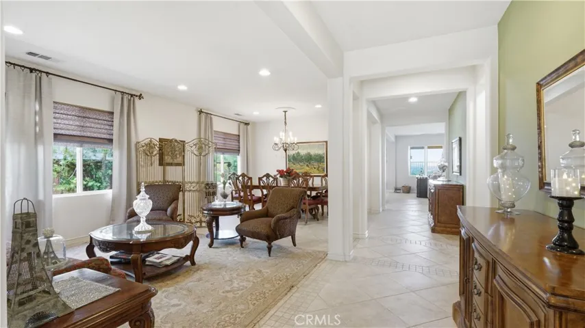 17076 First Light, Riverside, California 92503