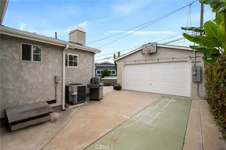 15323 Purche, Gardena, California 90249