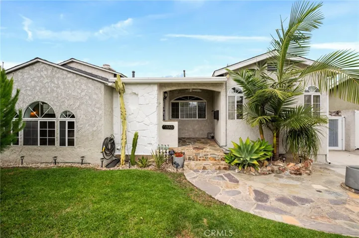 15323 Purche, Gardena, California 90249