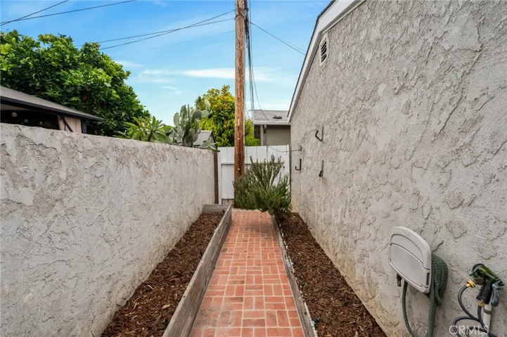 15323 Purche, Gardena, California 90249
