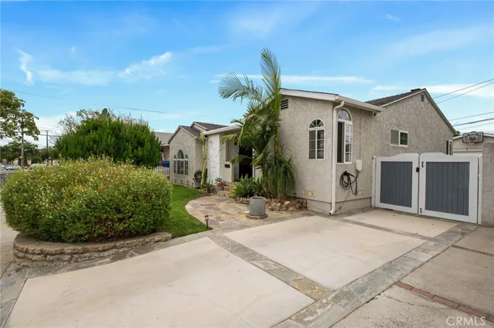 15323 Purche, Gardena, California 90249