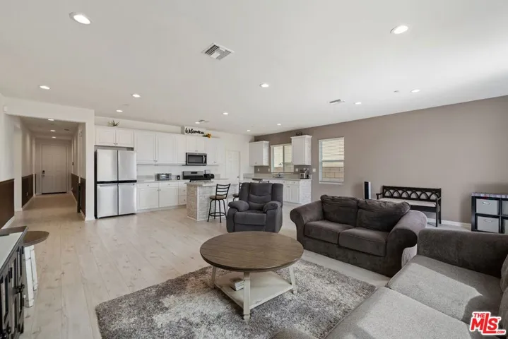 12645 Dion Place, Victorville, California 92395