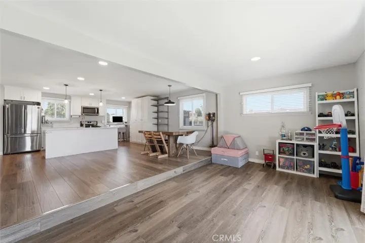 3945 W 176th Street, Torrance, California 90504