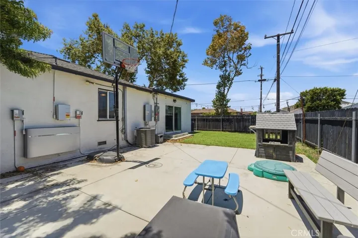 3945 W 176th Street, Torrance, California 90504